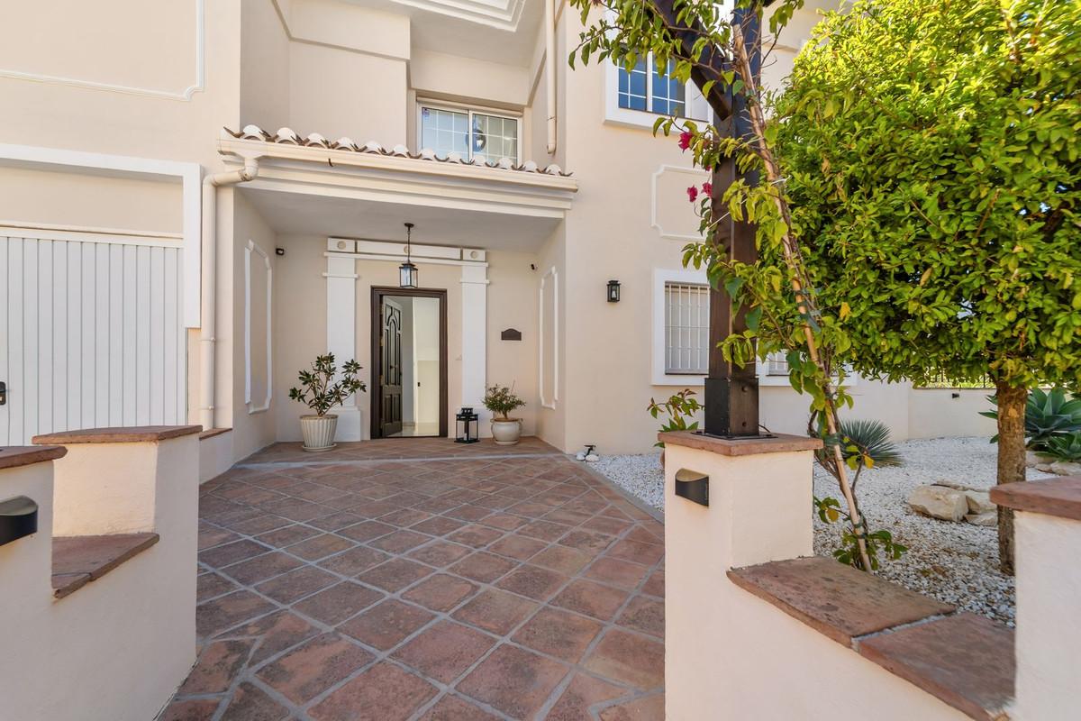 Villa for Sale in Fuengirola