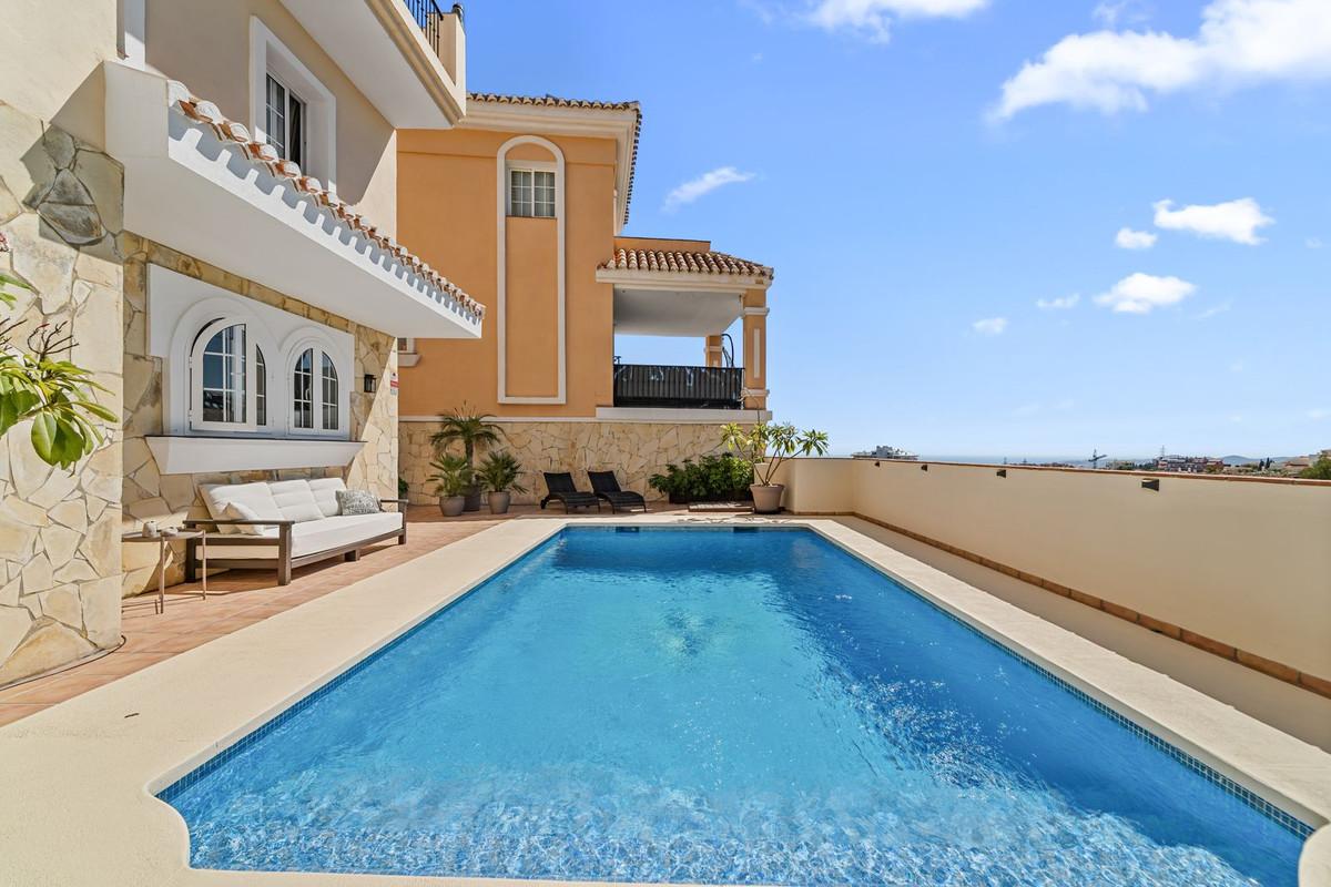 Villa for Sale in Fuengirola