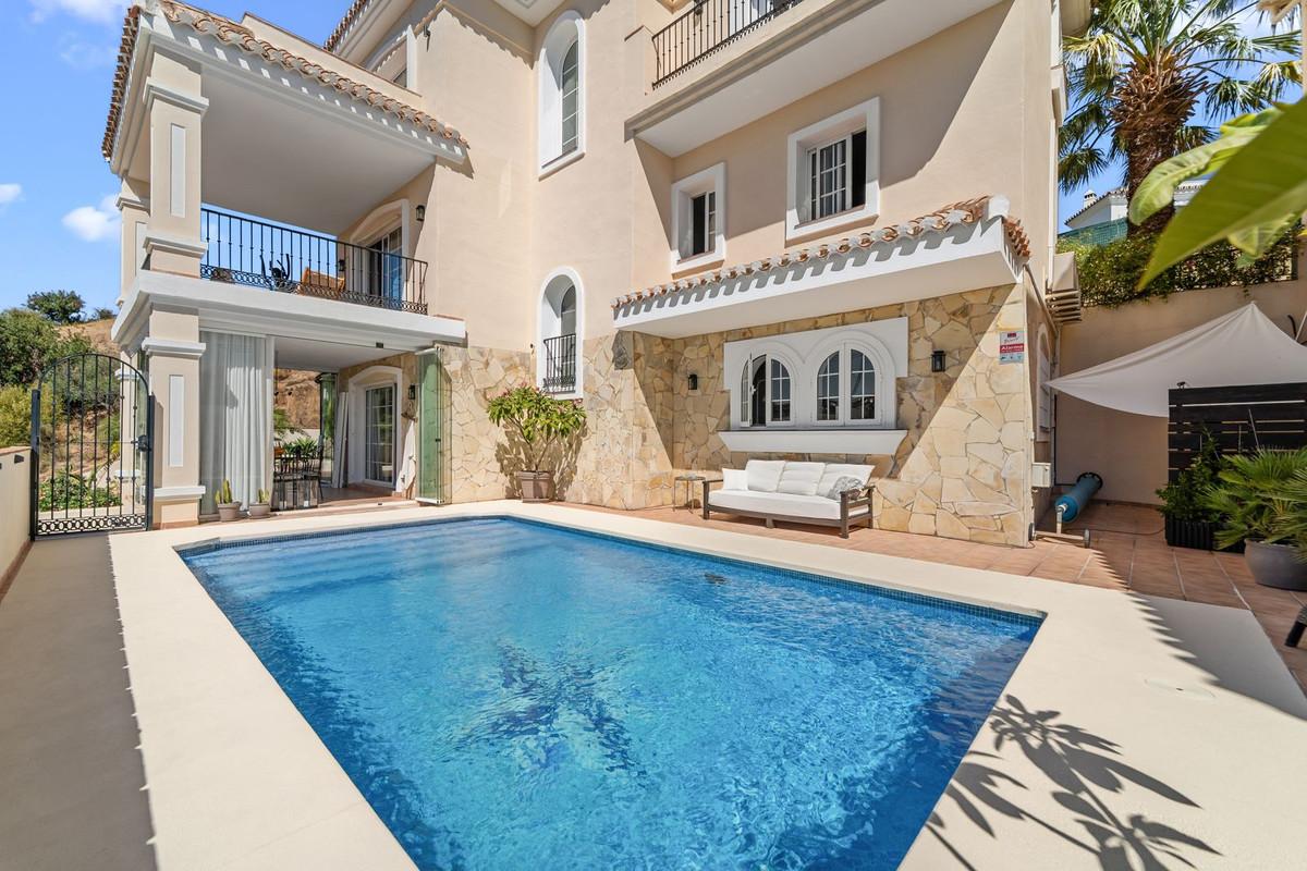 Villa for Sale in Fuengirola
