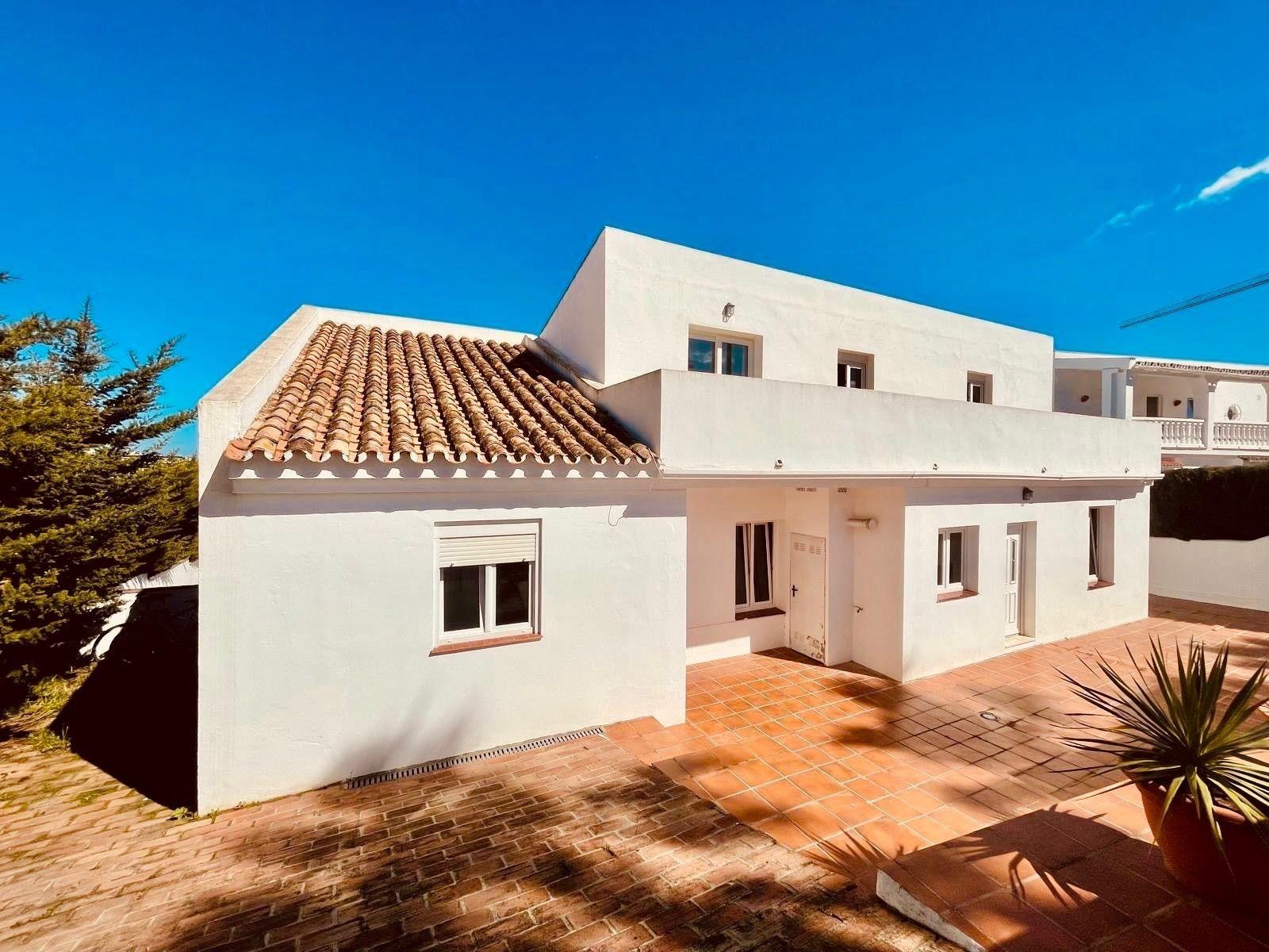 Chalet for Sale in Manilva