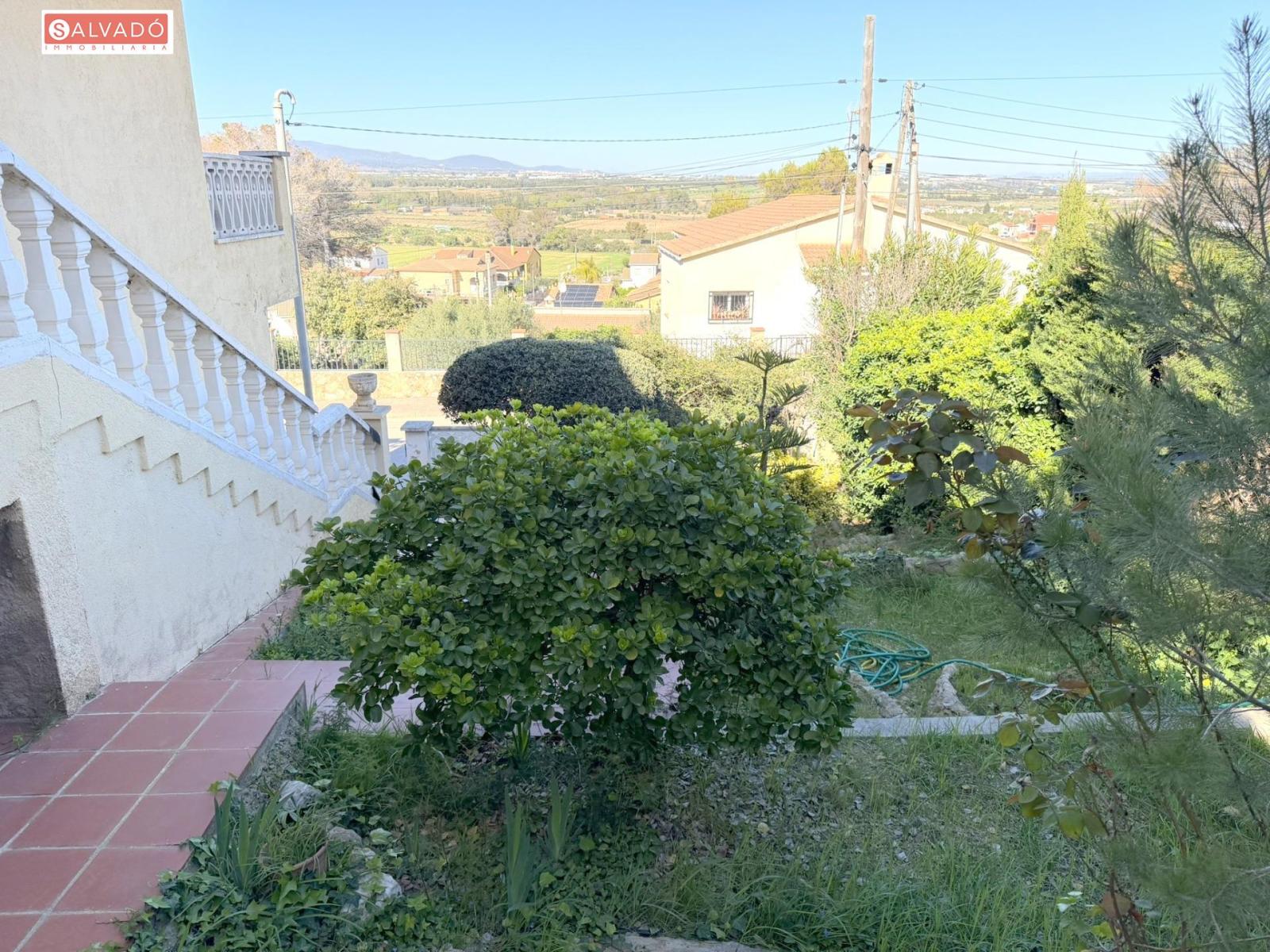 Chalet for Sale in Albinyana