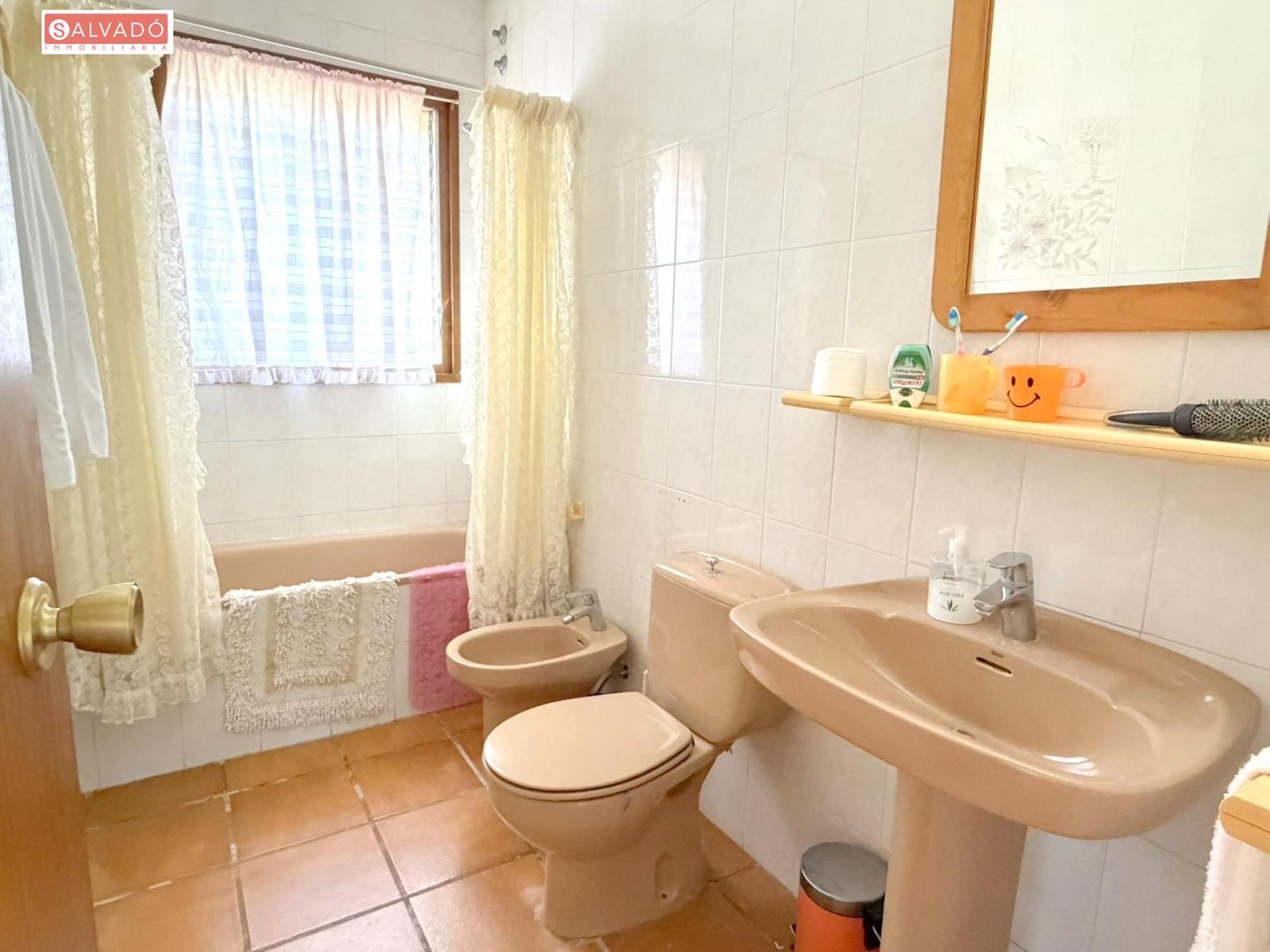 Chalet for Sale in Albinyana