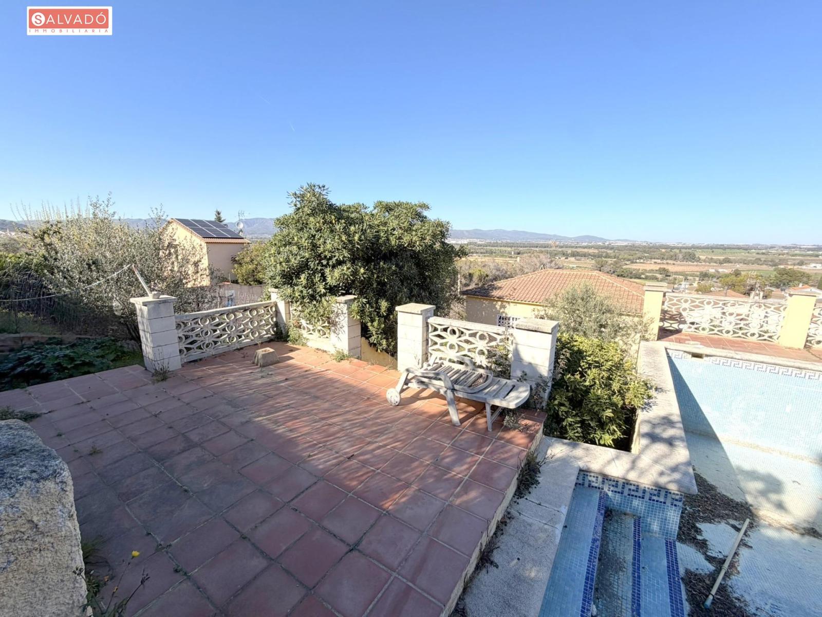 Chalet for Sale in Albinyana