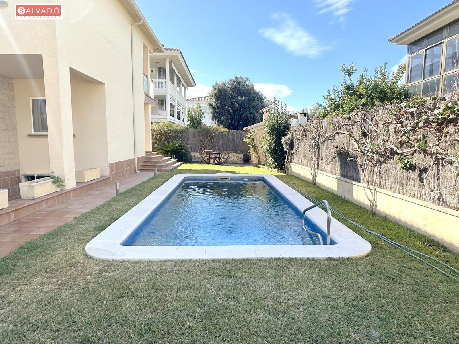 Chalet for Sale in Calafell