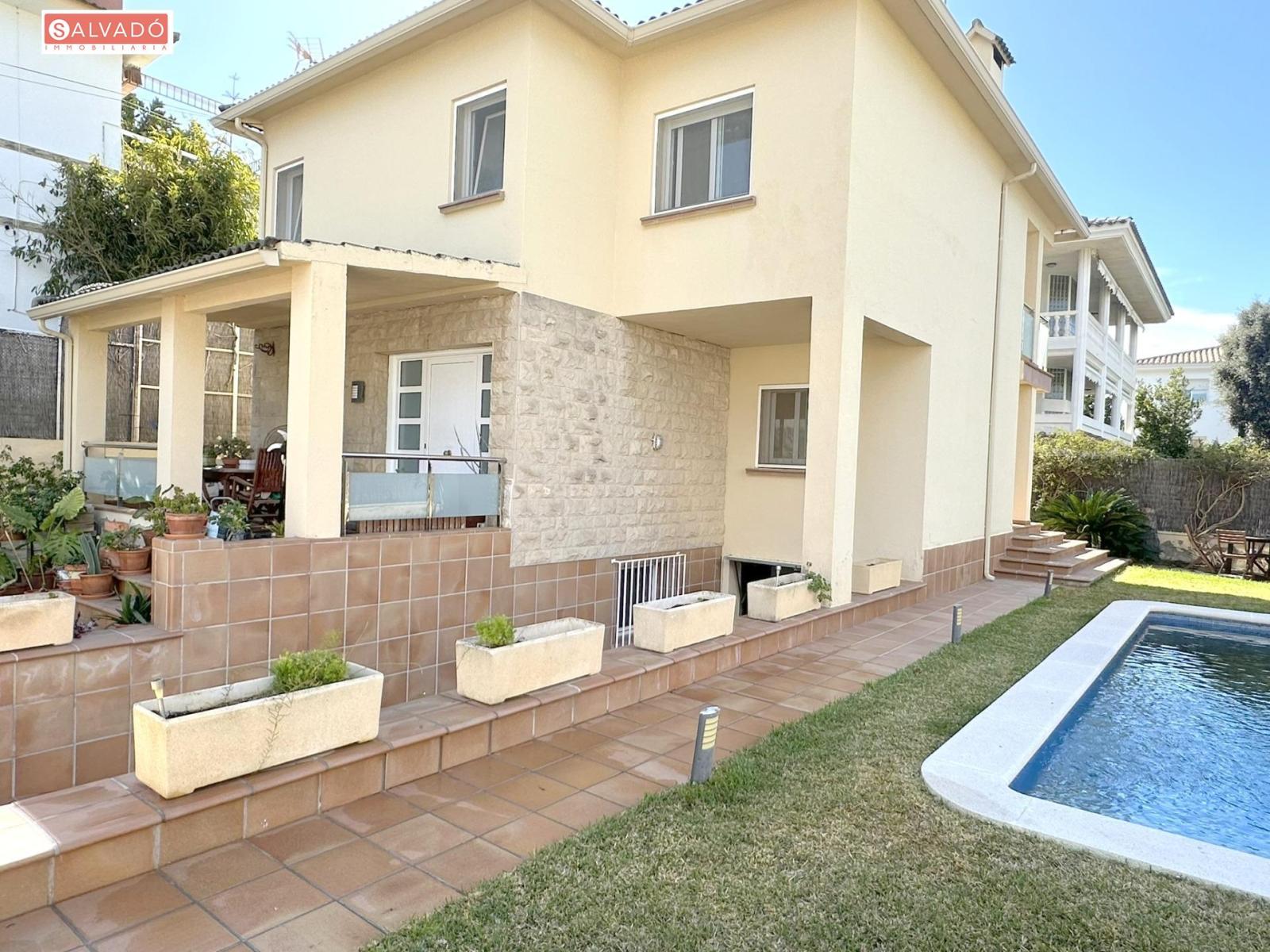 Chalet for Sale in Calafell