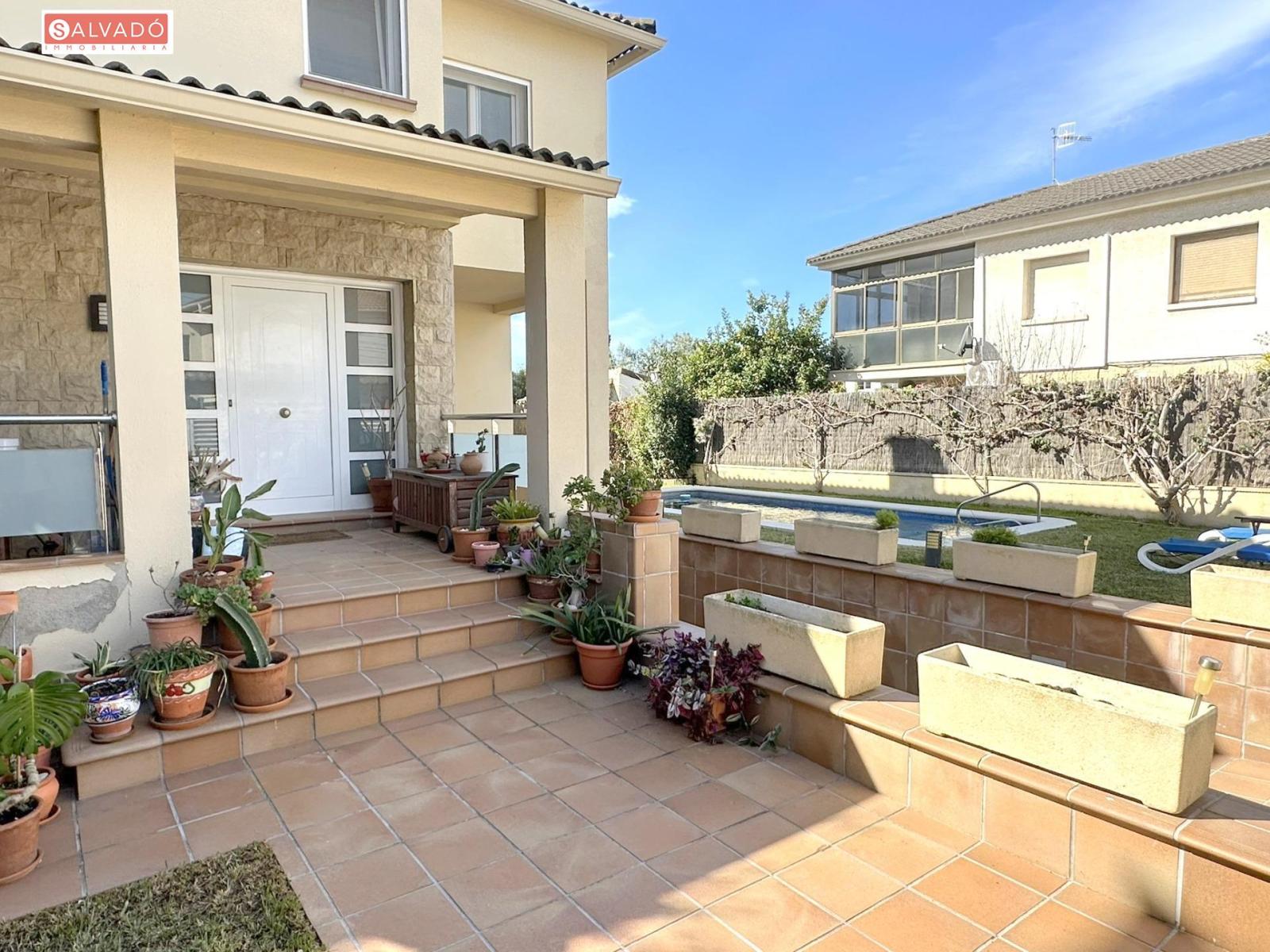 Chalet for Sale in Calafell