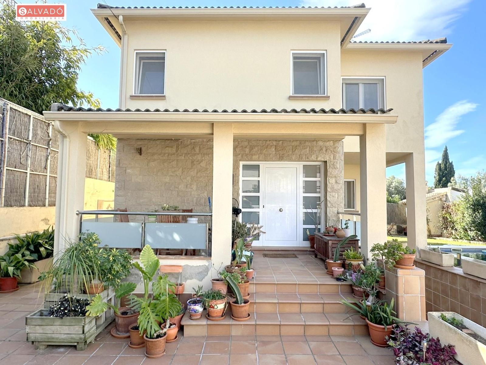 Chalet for Sale in Calafell