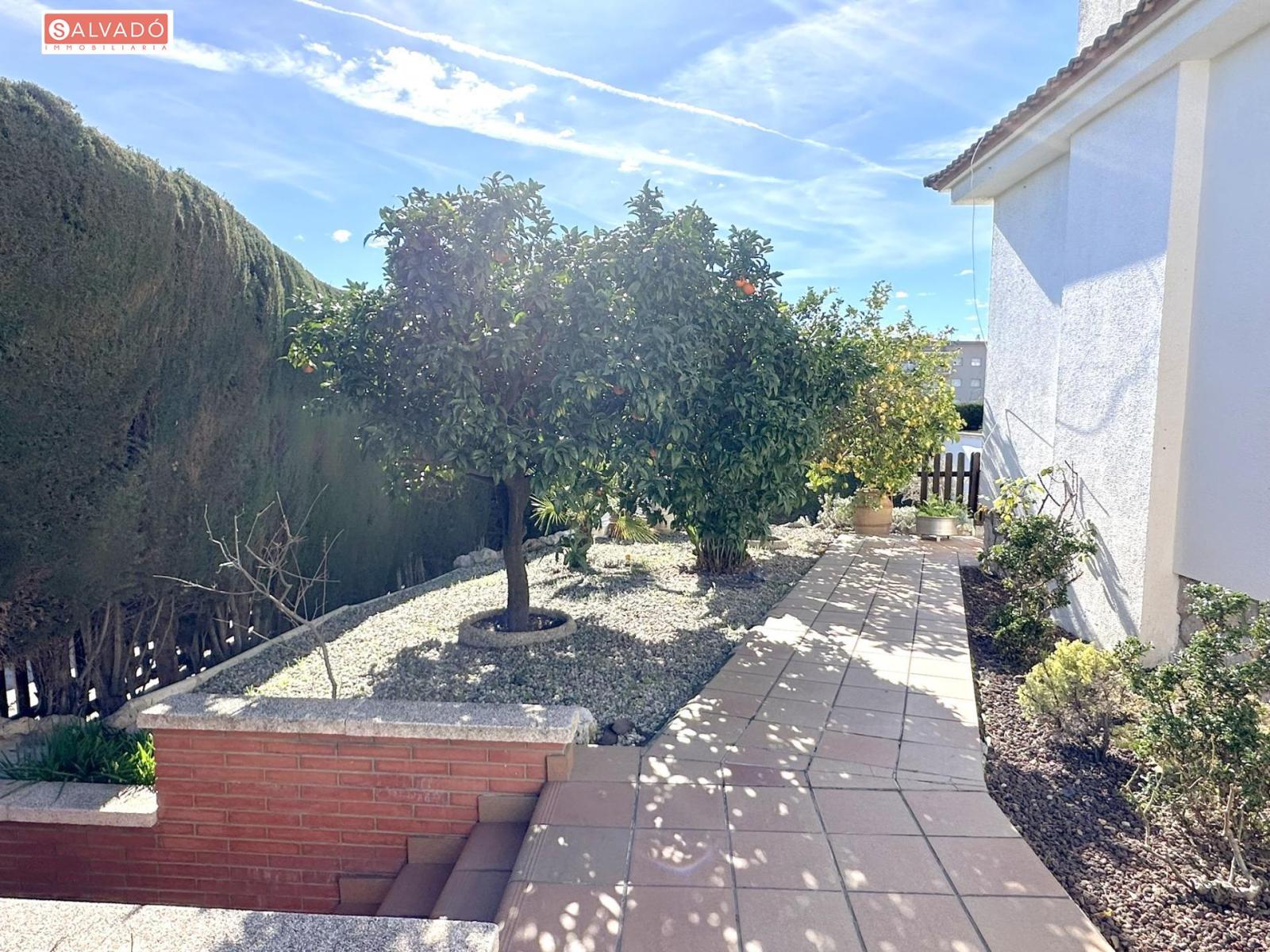 Chalet for Sale in Calafell