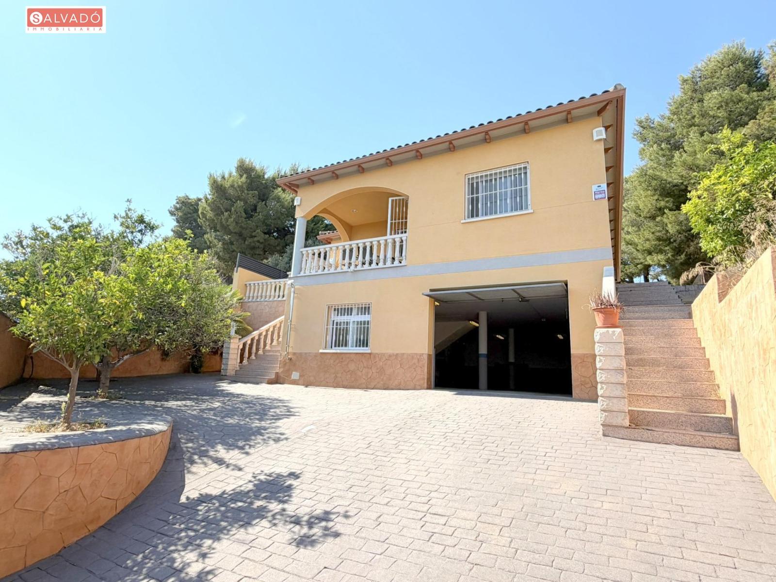 Chalet en Venta en Calafell