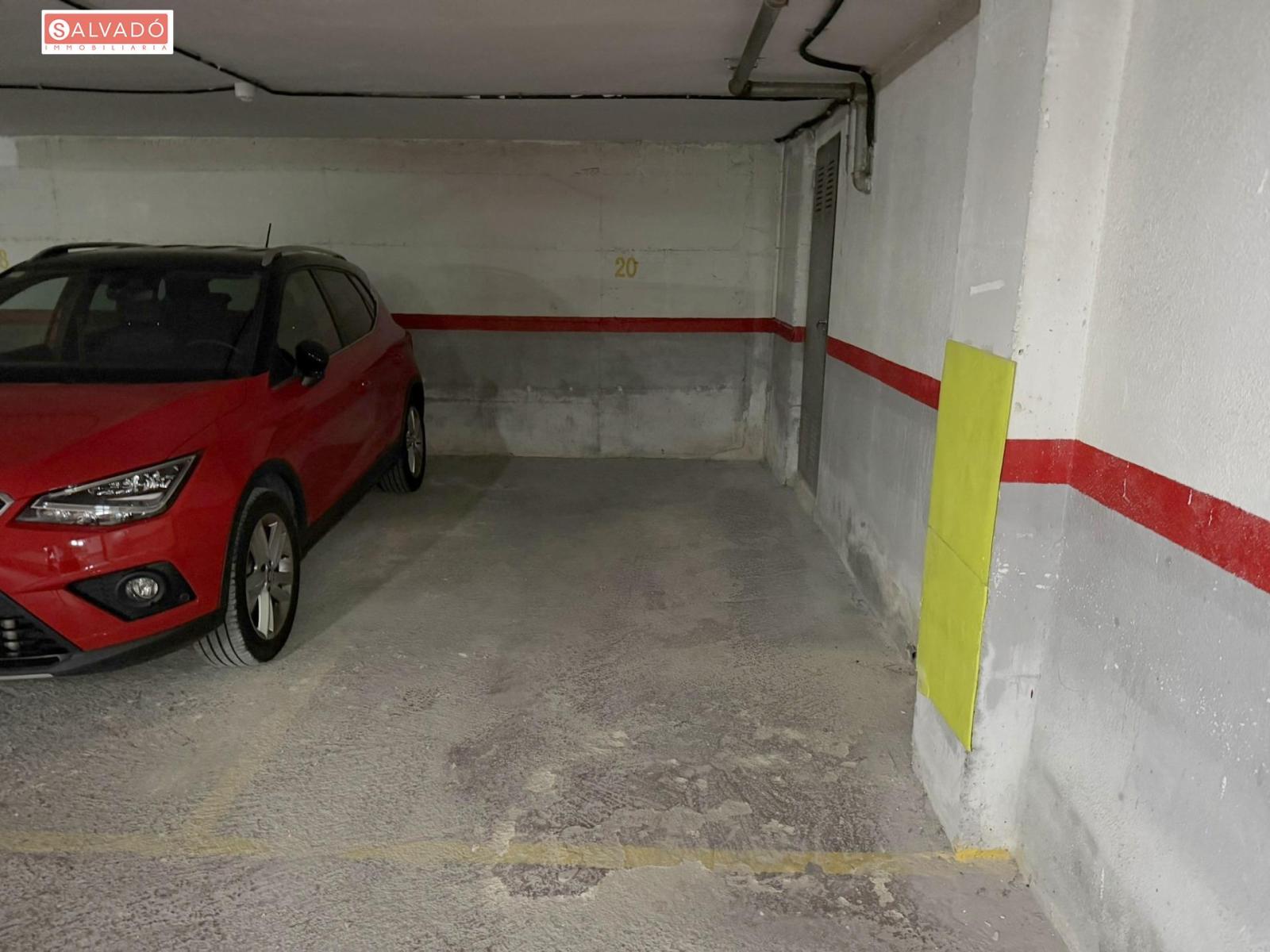Garage for Sale in Calafell