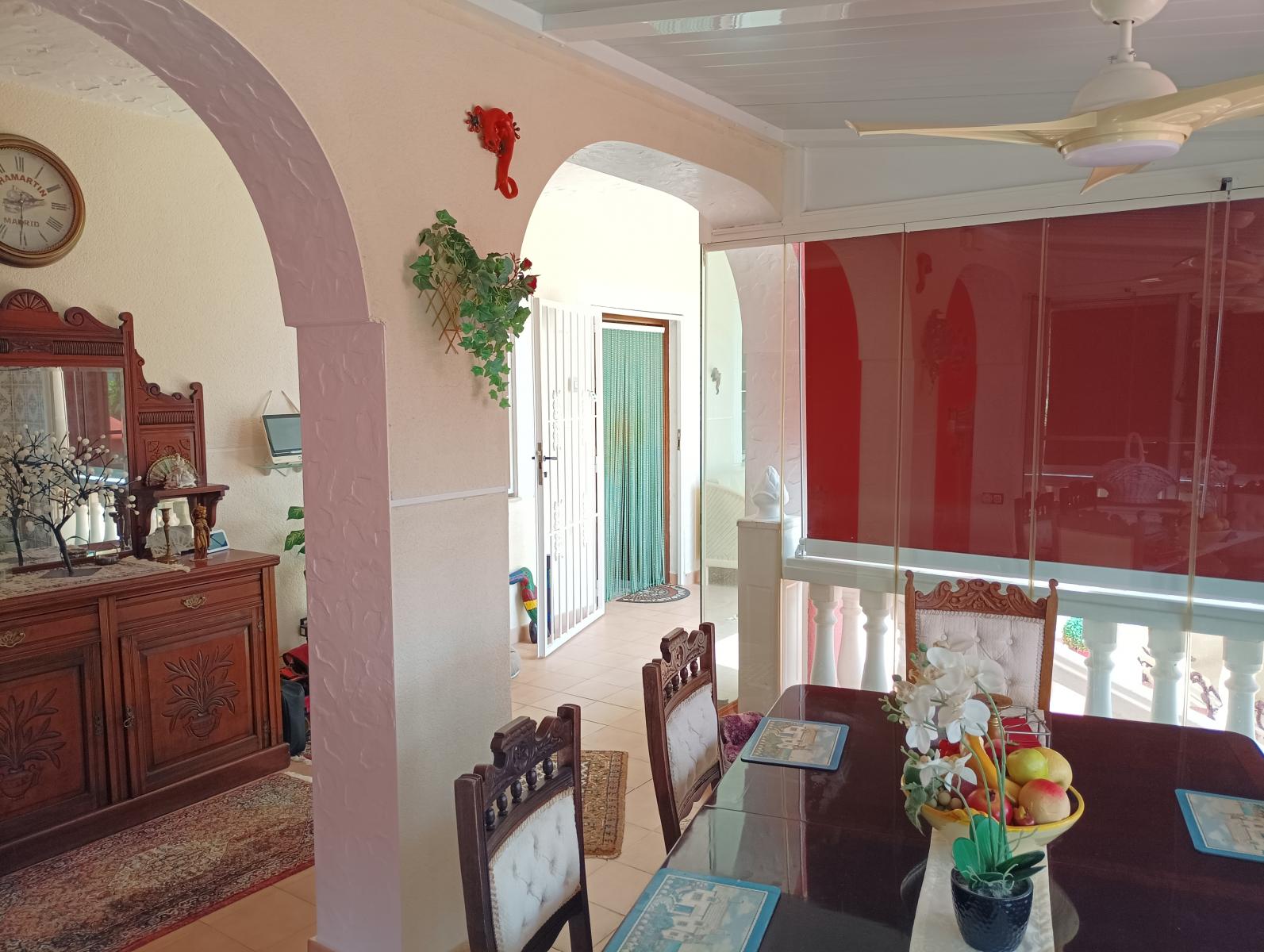 Villa en Venta en Catral