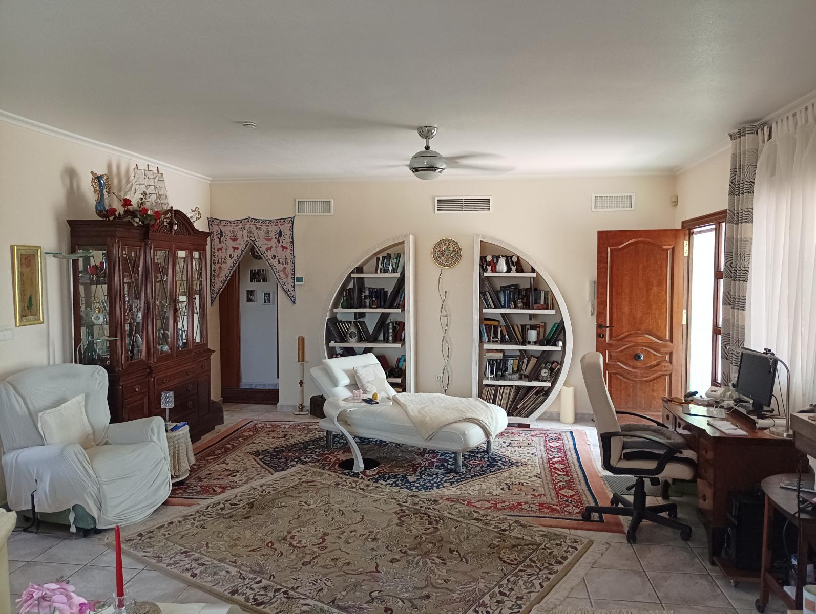 Villa en Venta en Catral