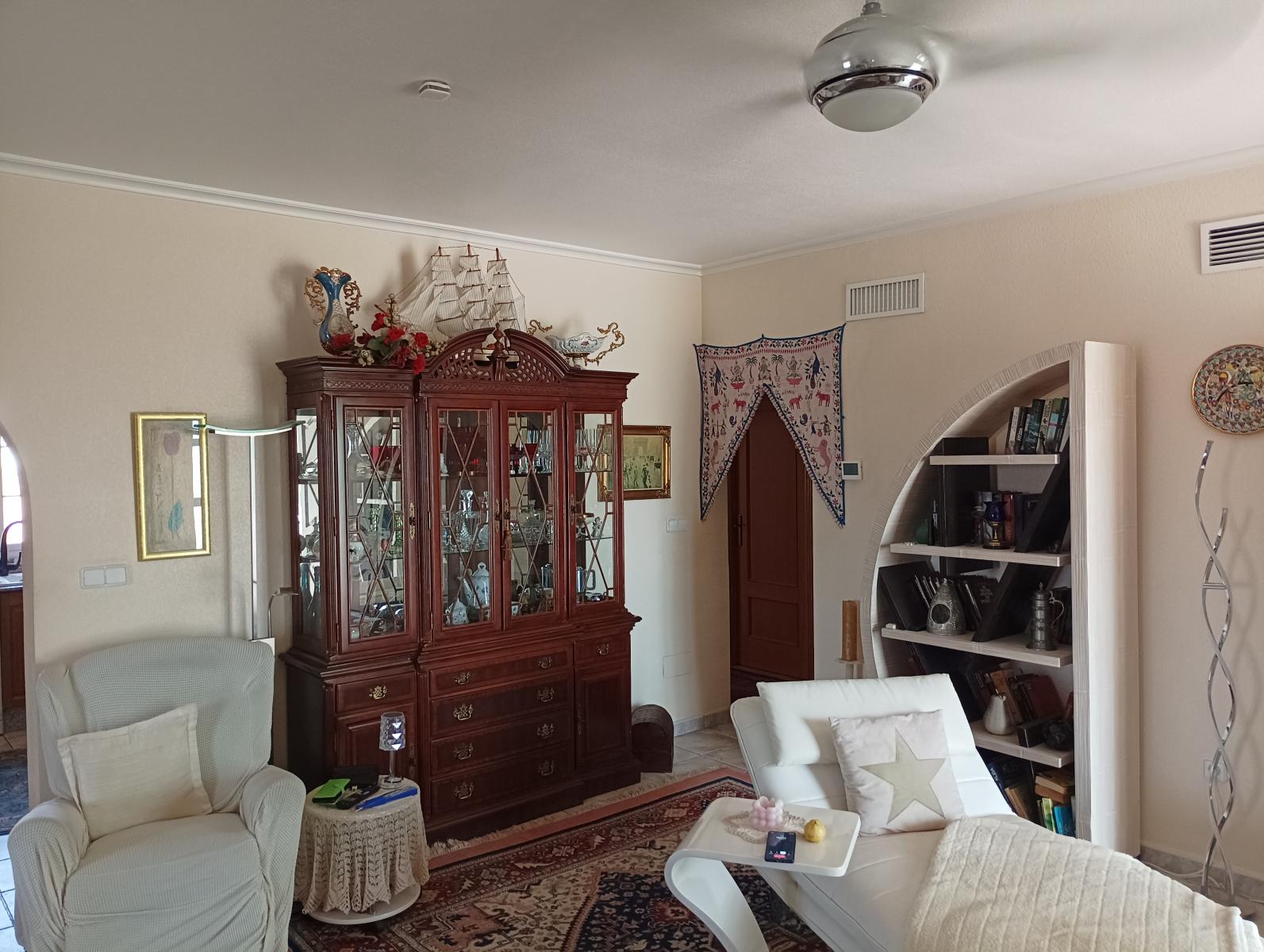Villa en Venta en Catral