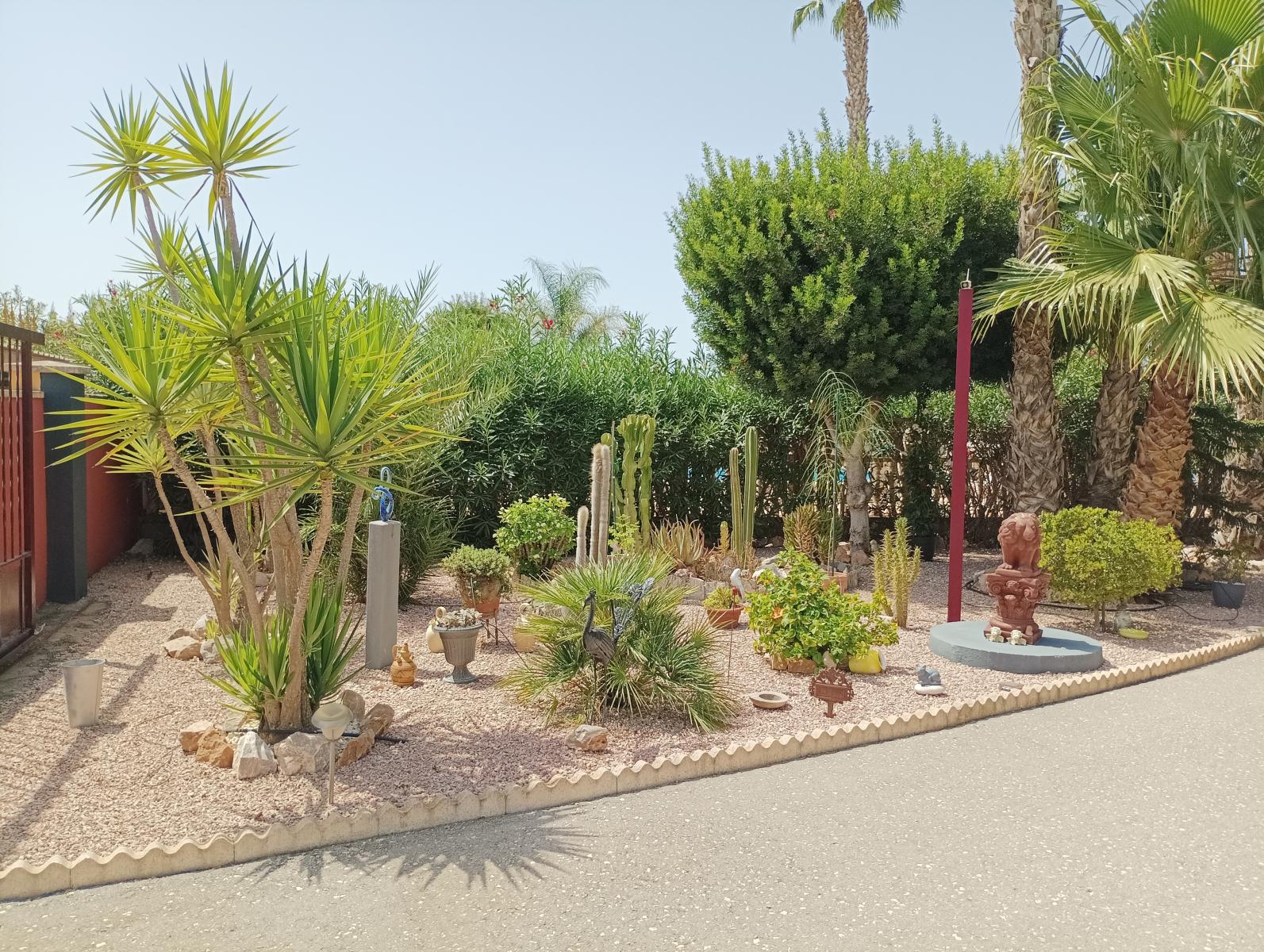 Villa en Venta en Catral