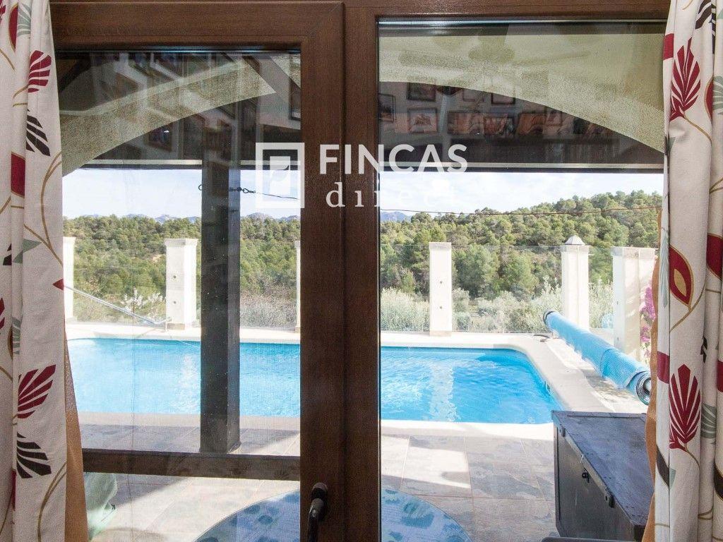 House for Sale in Cretas