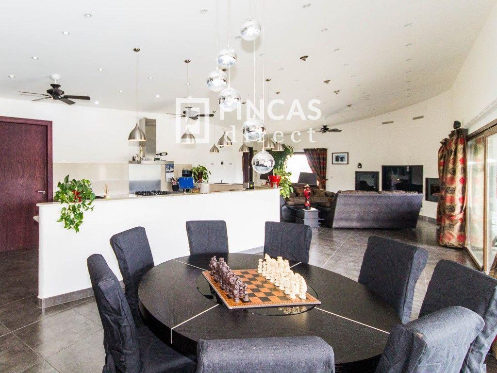 House for Sale in Cretas