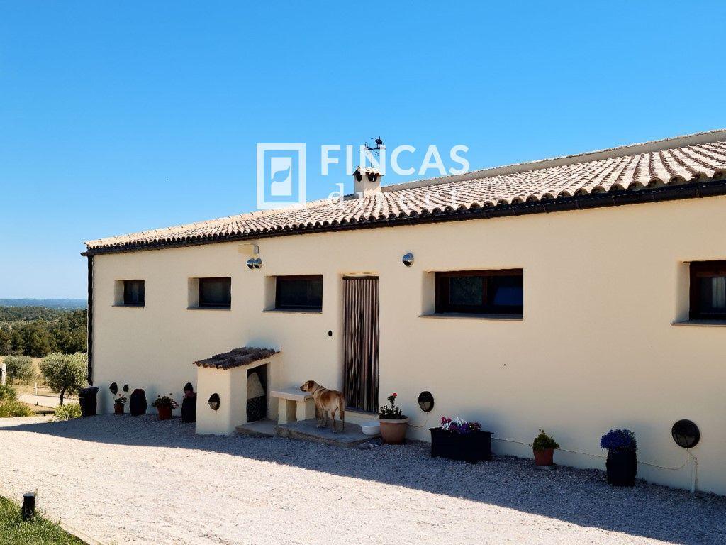 House for Sale in Cretas
