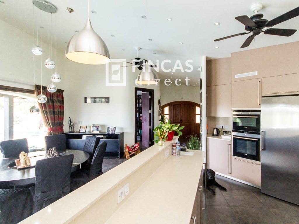 House for Sale in Cretas
