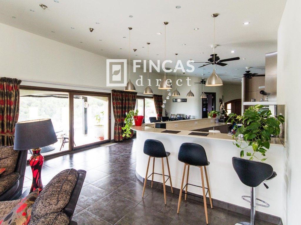 House for Sale in Cretas