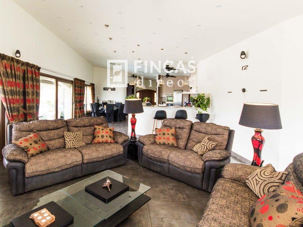 House for Sale in Cretas