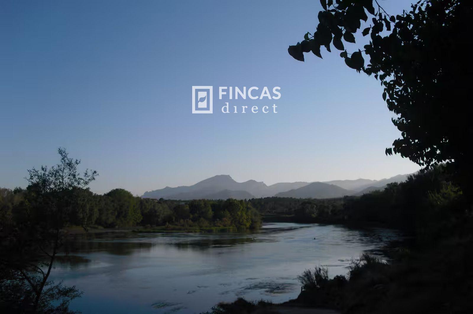 Finca en Venta en Tivenys
