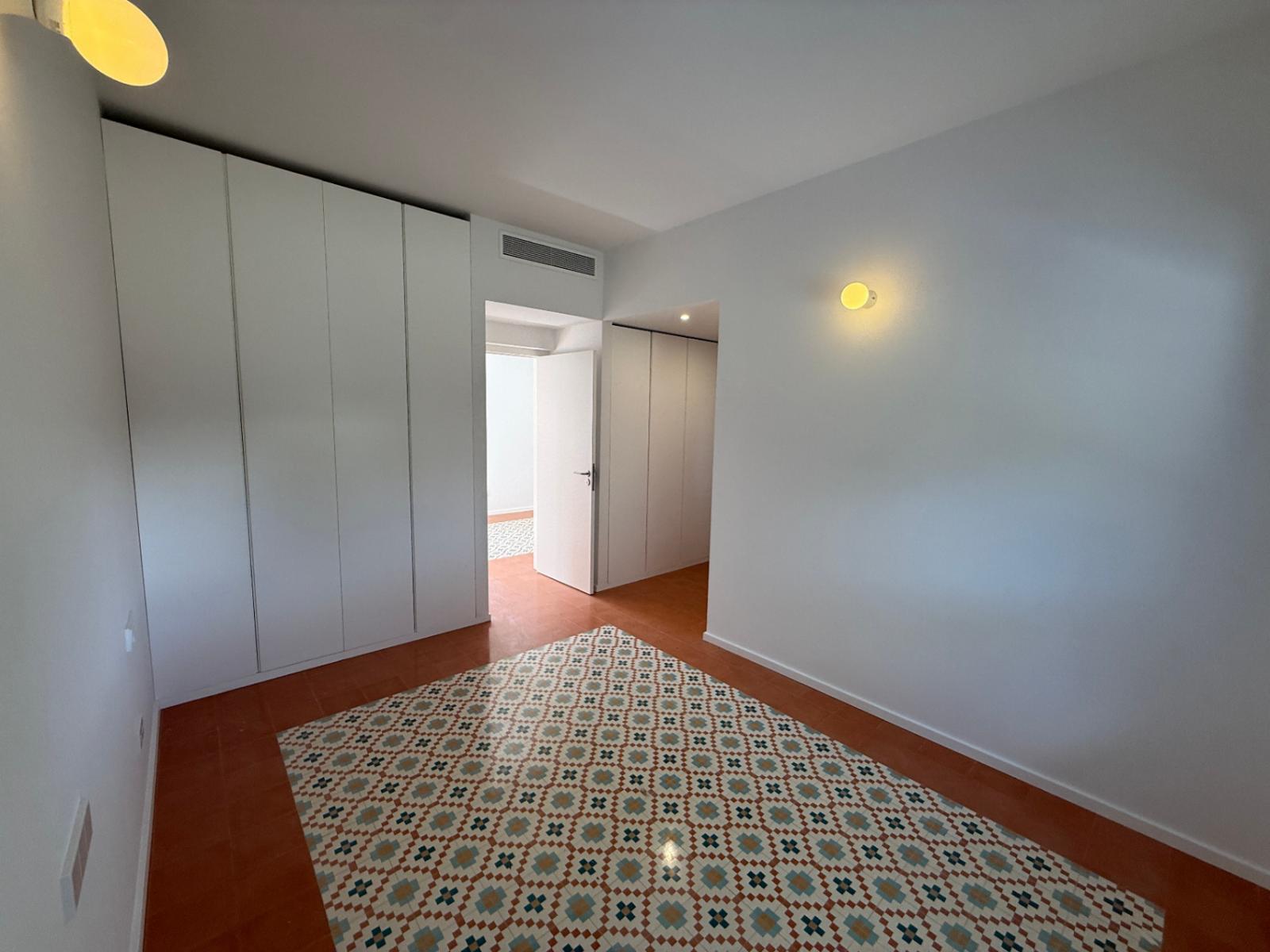 Villa for Sale in Santa Eulalia del Río