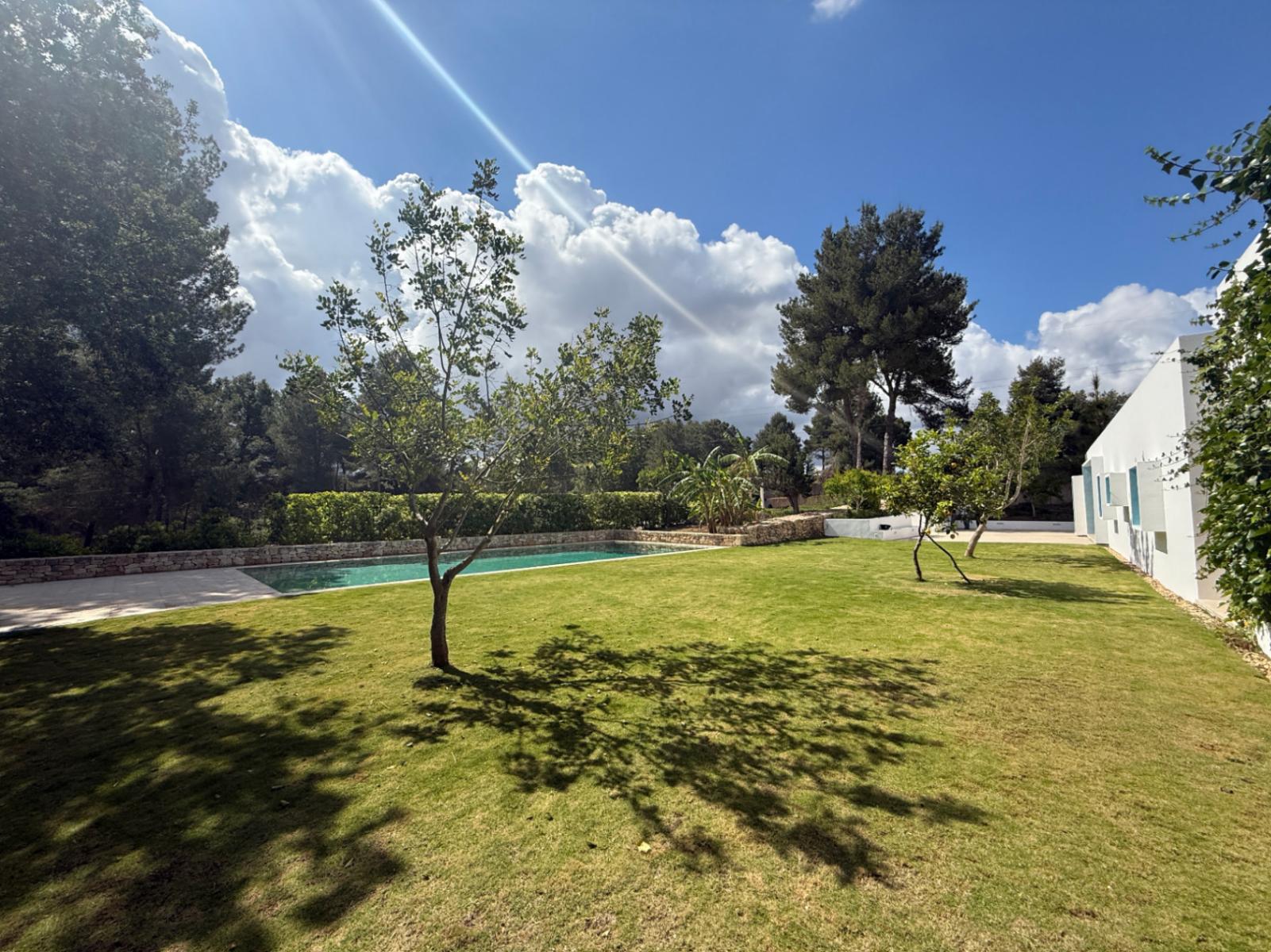 Villa for Sale in Santa Eulalia del Río