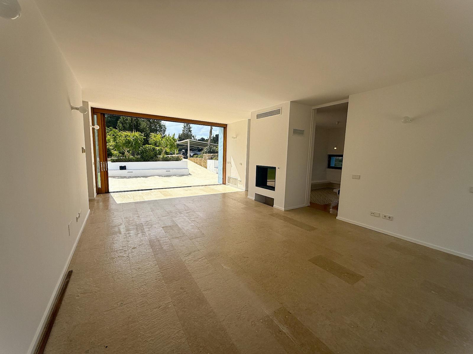 Villa for Sale in Santa Eulalia del Río