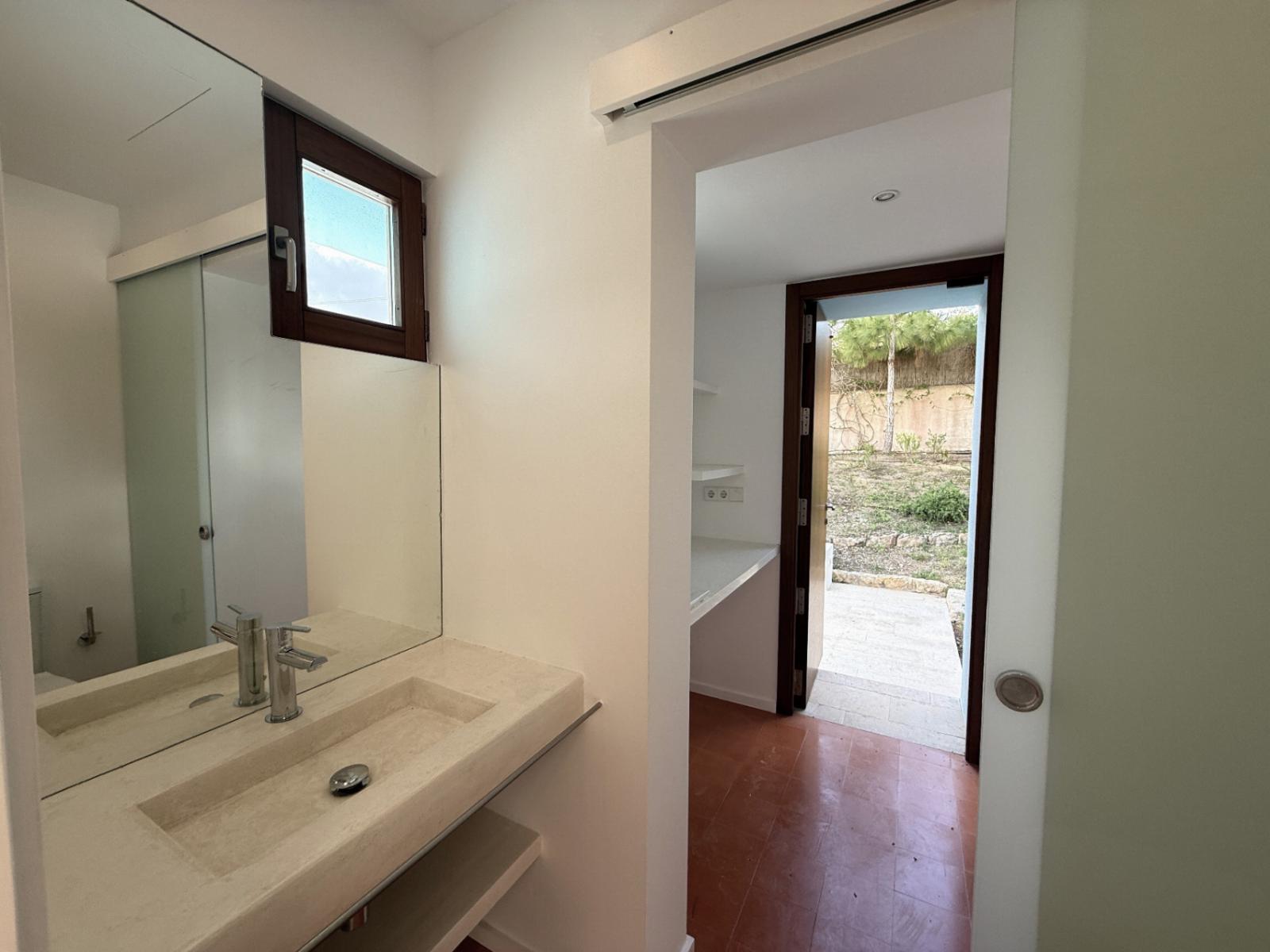 Villa for Sale in Santa Eulalia del Río