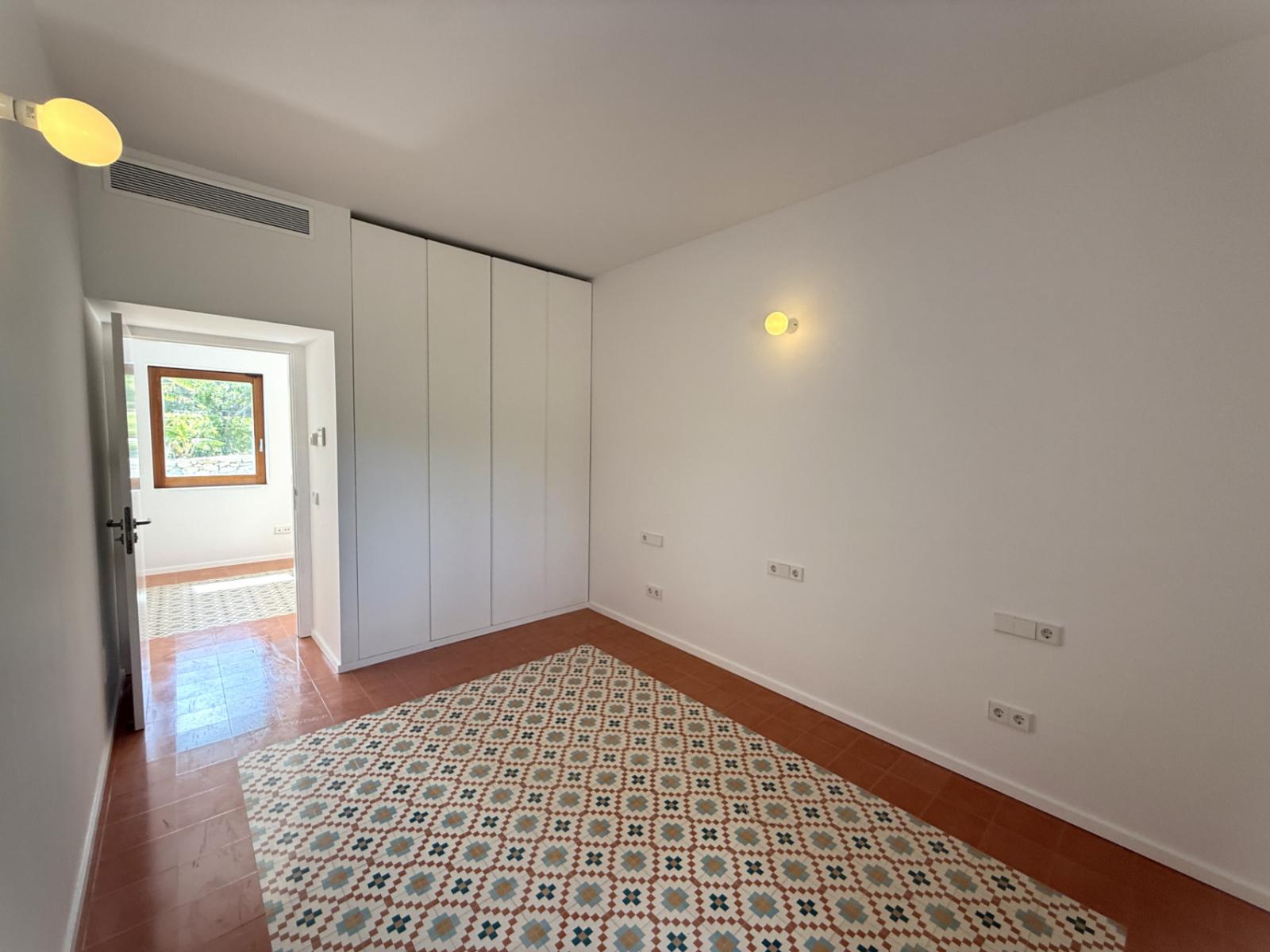 Villa for Sale in Santa Eulalia del Río