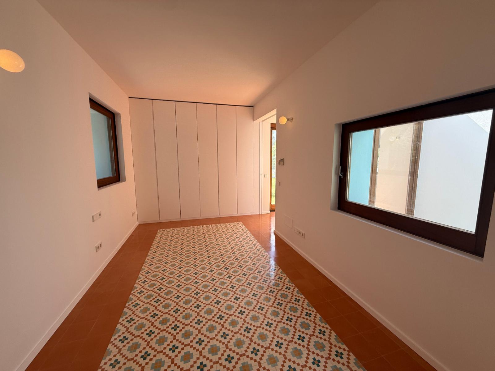 Villa for Sale in Santa Eulalia del Río