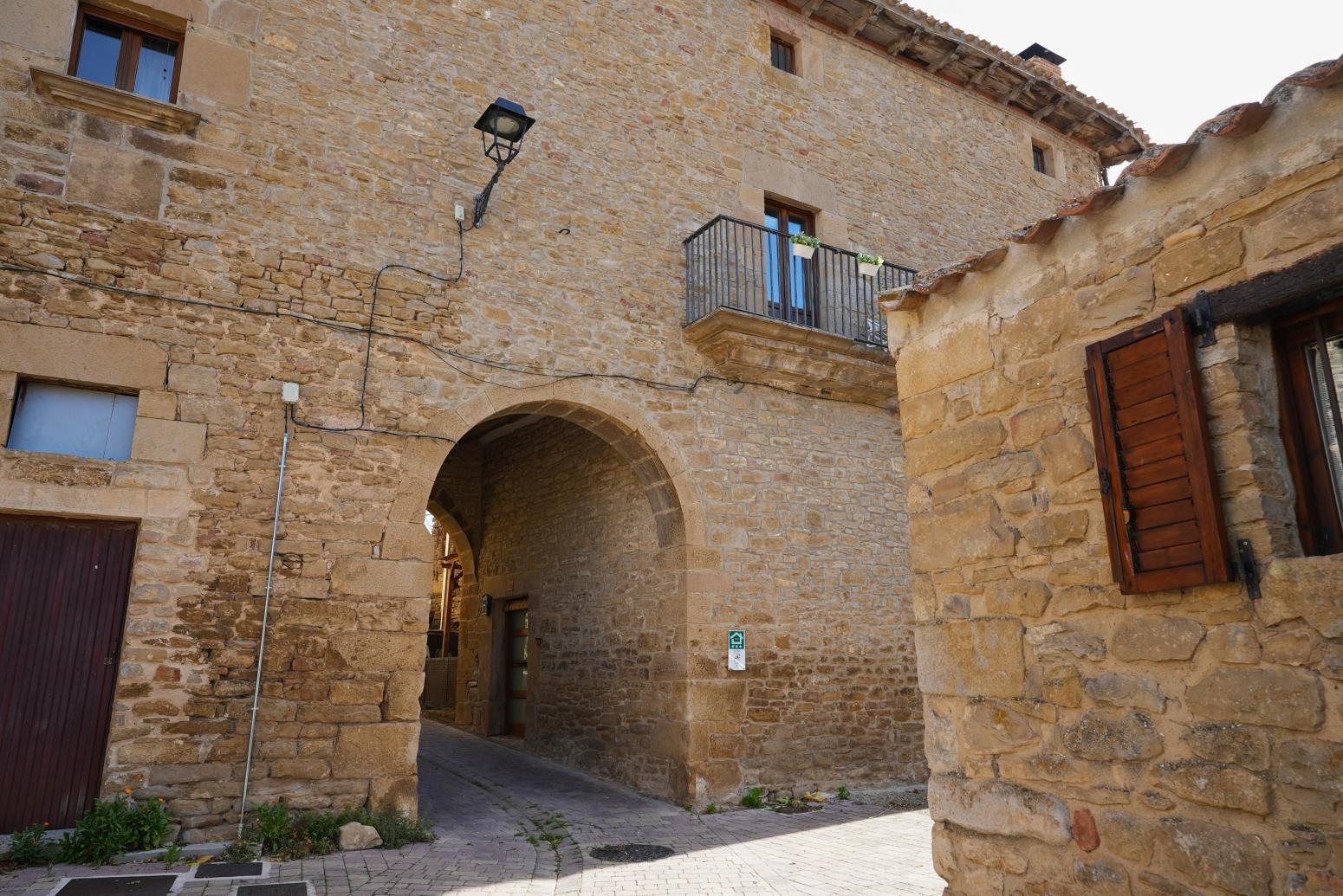 House for Sale in Leoz