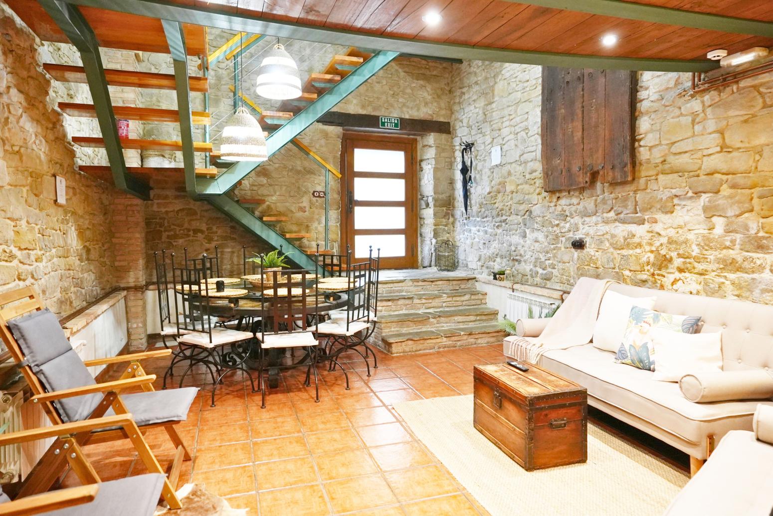 House for Sale in Leoz