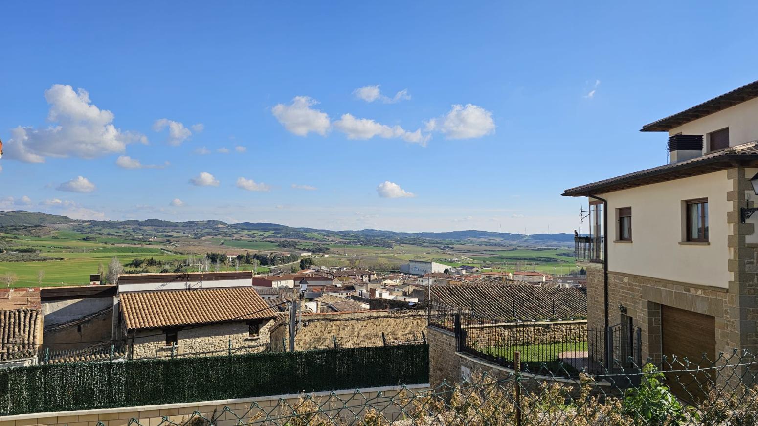 Finca en Venta en Artajona