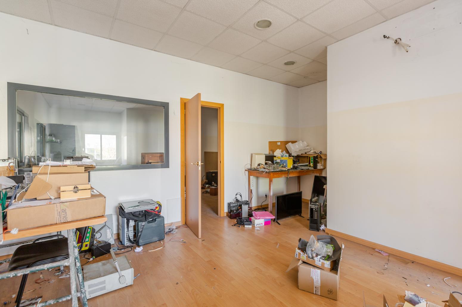 Industrial Unit for Rent in Pamplona