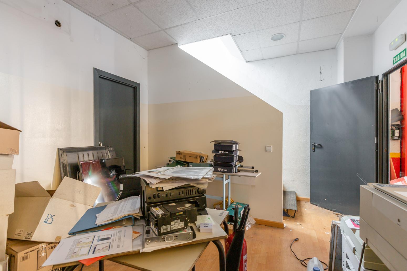 Industrial Unit for Rent in Pamplona