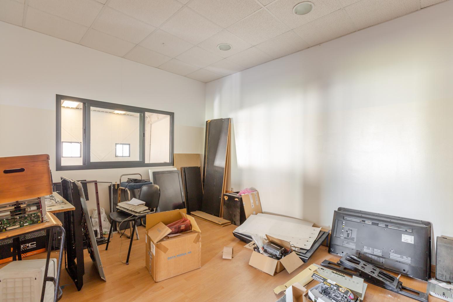 Industrial Unit for Rent in Pamplona