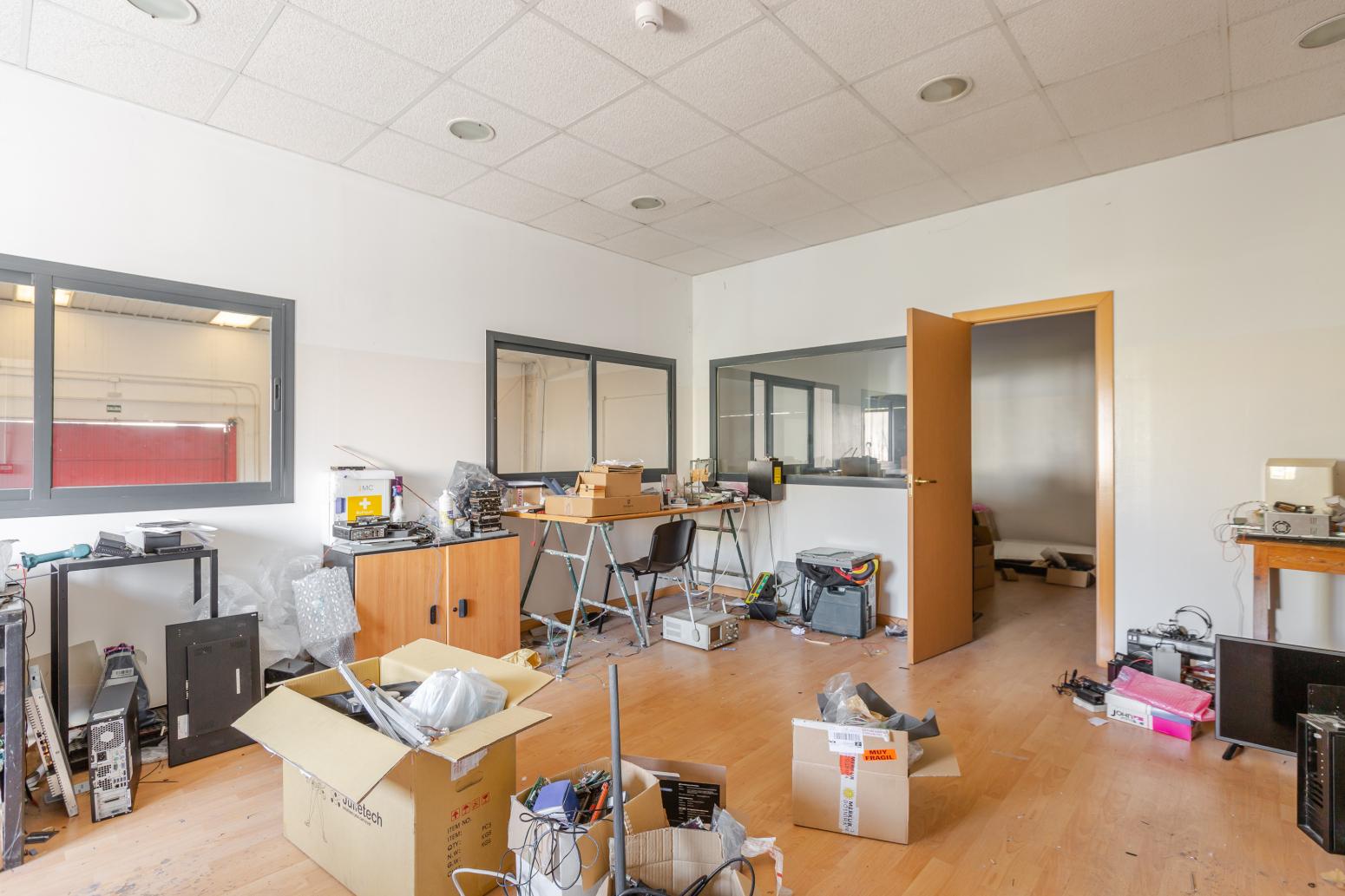 Industrial Unit for Rent in Pamplona