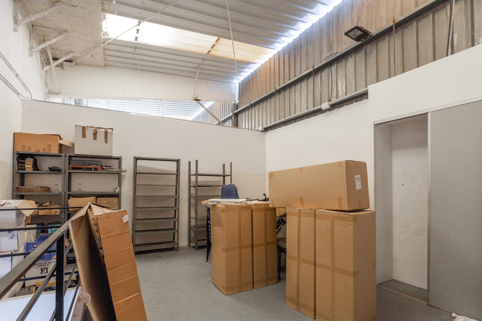 Industrial Unit for Rent in Pamplona