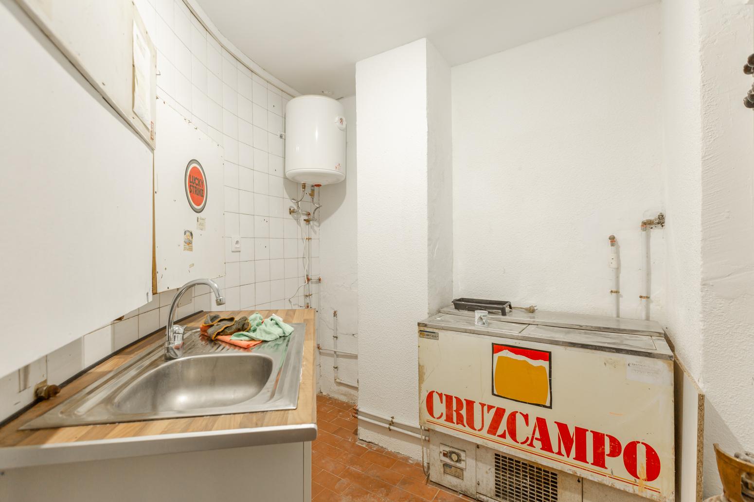 Premise for Rent in Barañain