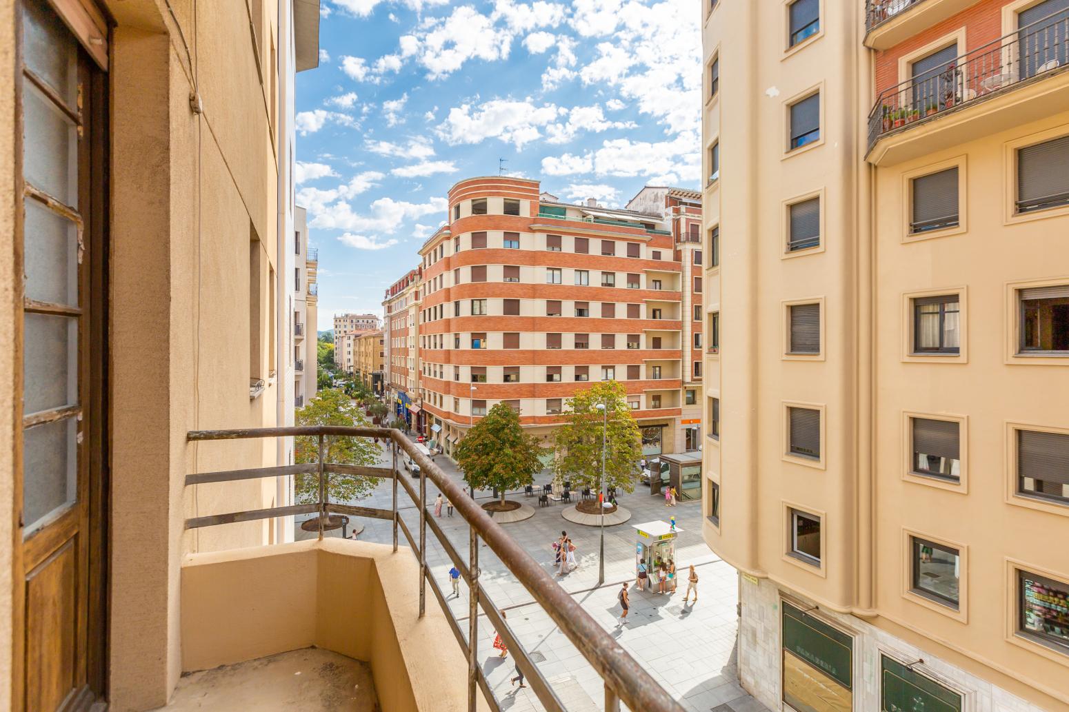 Flat for Sale in Pamplona