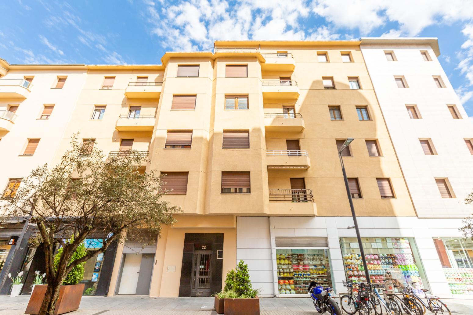 Flat for Sale in Pamplona