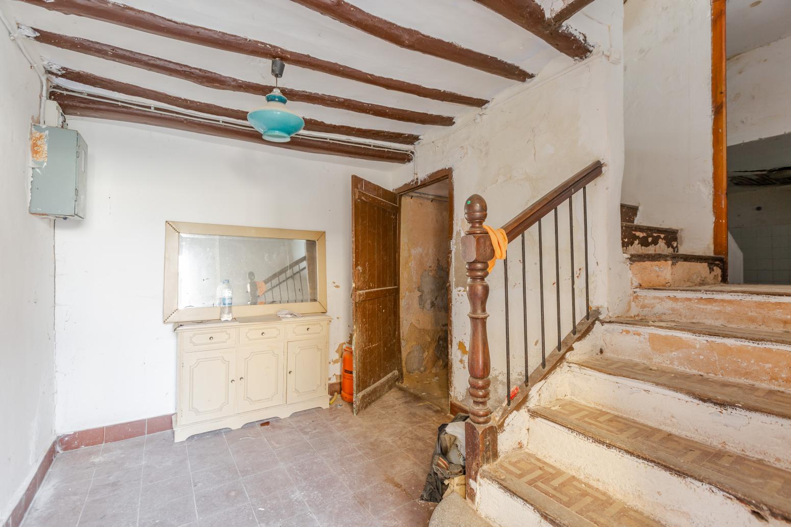 House for Sale in Yerri