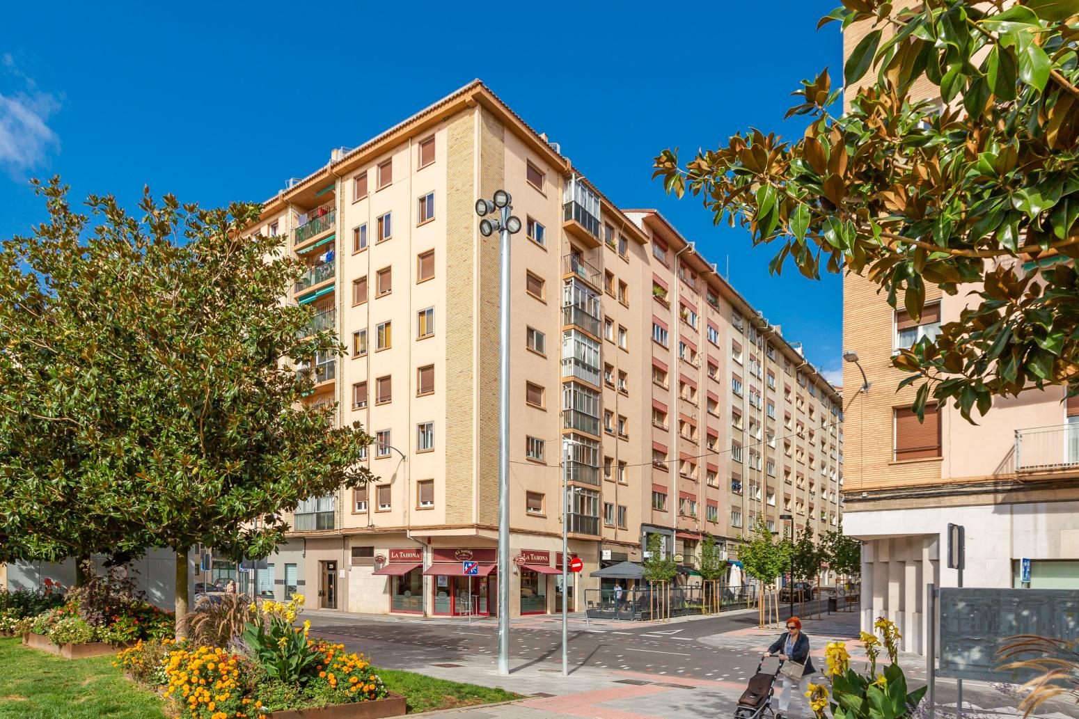 Flat for Sale in Burlada