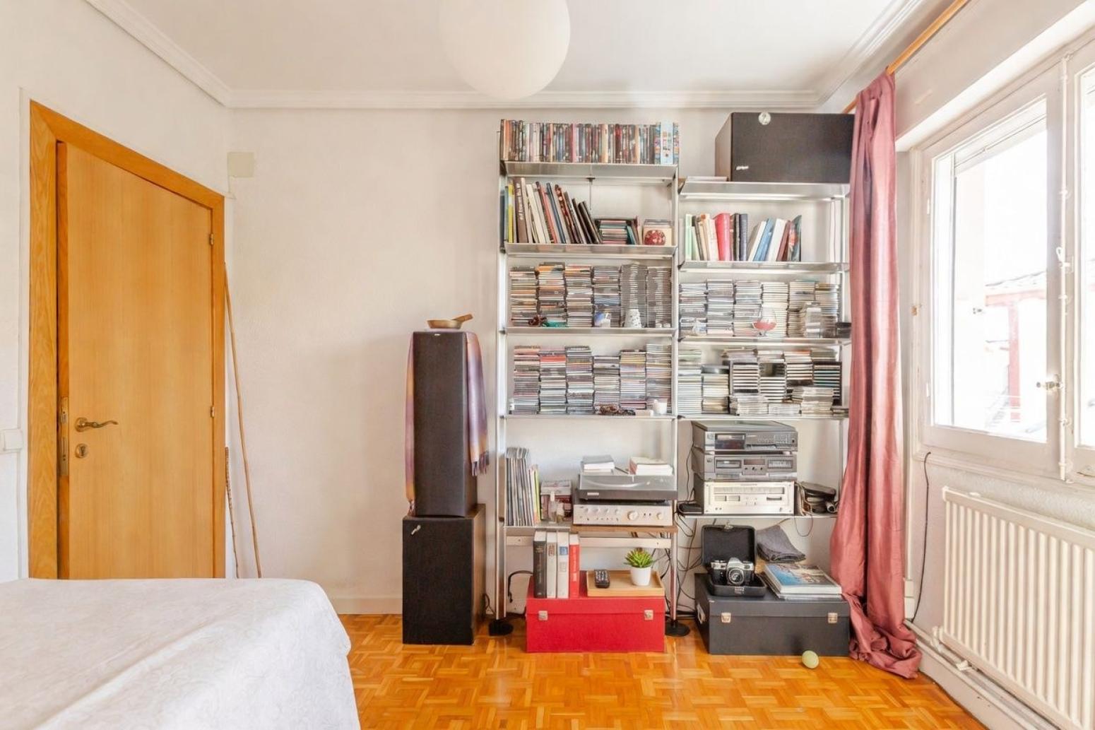 Flat for Sale in Pamplona