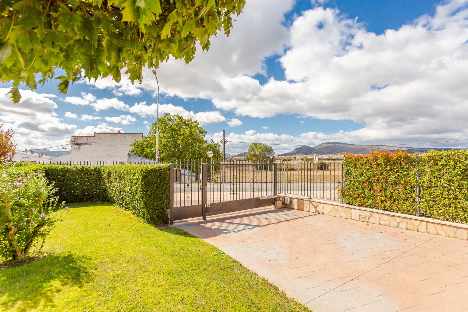 House for Sale in Aizoain