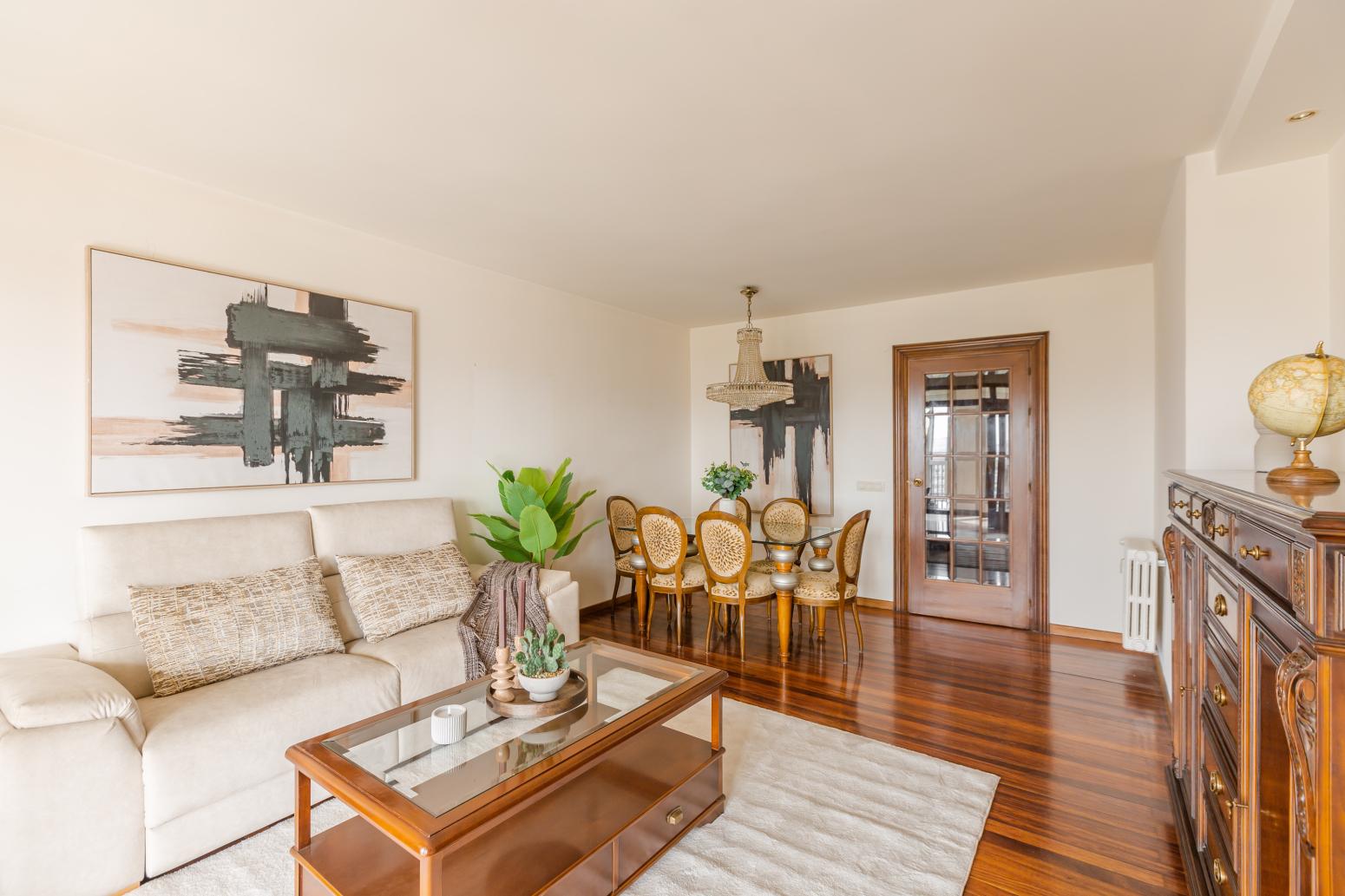 Flat for Sale in Pamplona