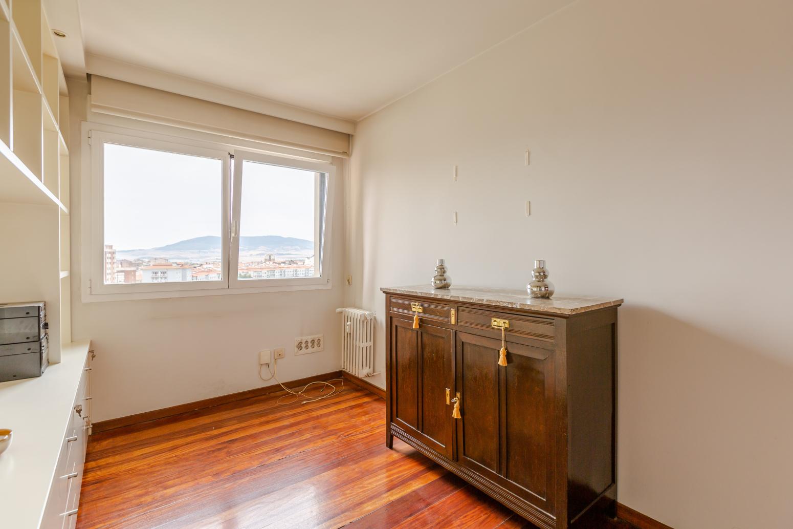 Flat for Sale in Pamplona