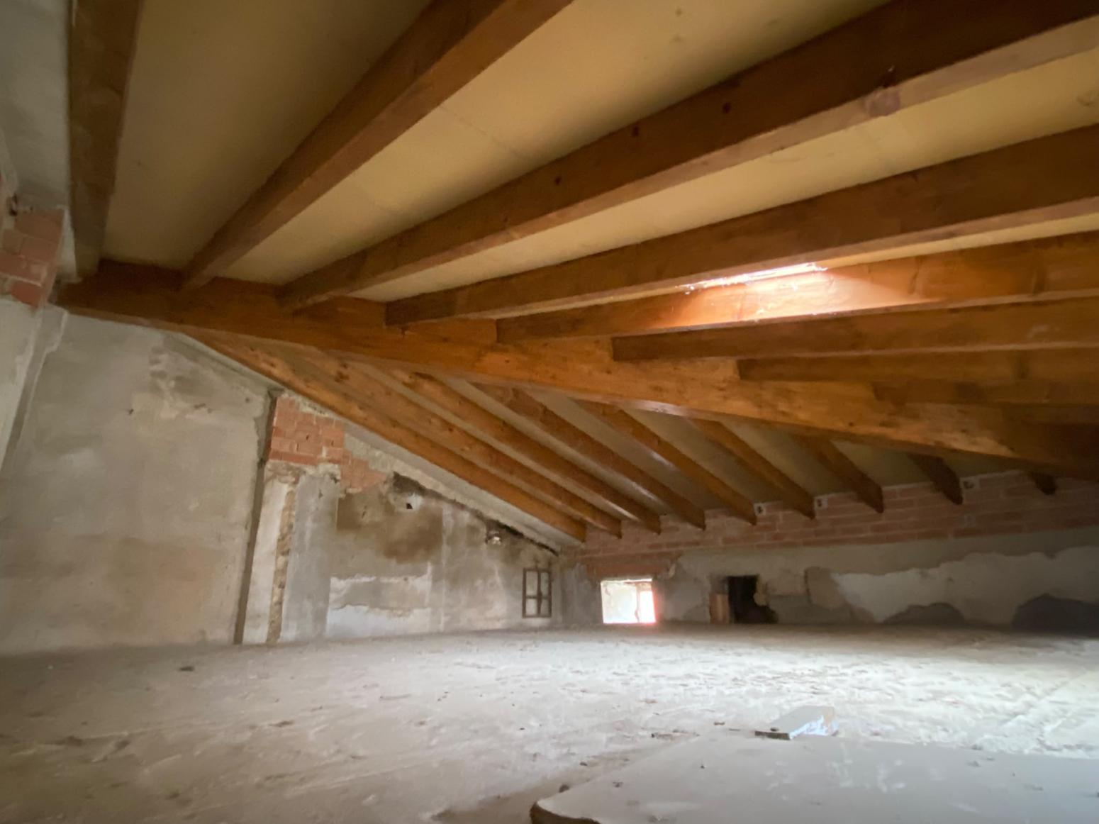 House for Sale in Allo