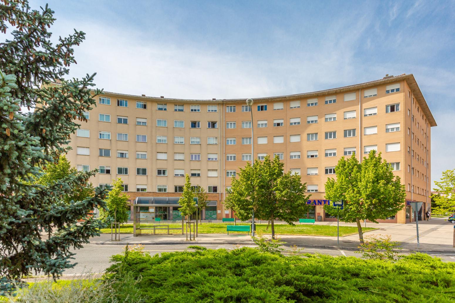 Flat for Sale in Pamplona